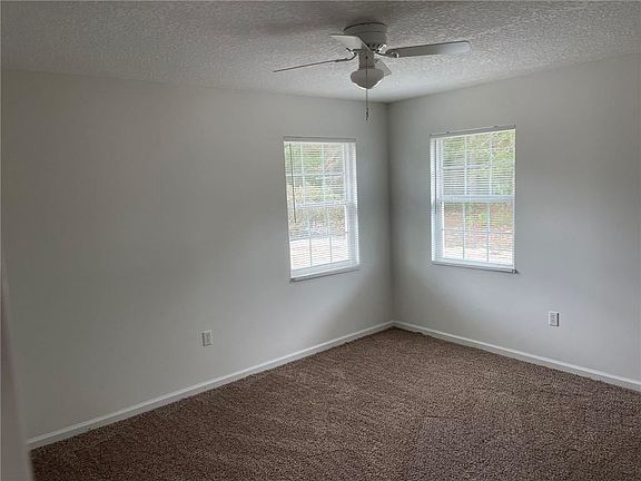 5th image of 1031 Hawks Landing Dr