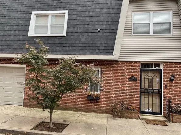 316 Pemberton St, Philadelphia, PA 19147
