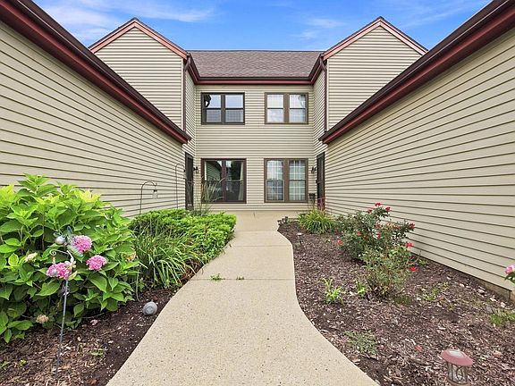 4th image of 8141 S 88th STREET