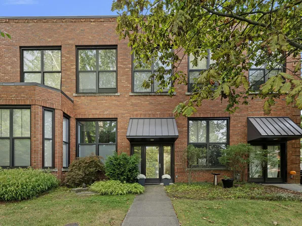 222 S Whittaker St APT B, New Buffalo, MI 49117