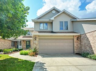 1221 Arbor Dr, Lemont, IL 60439