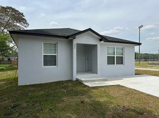 402 2nd St, Auburndale, FL 33823