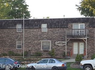 1300 W Virginia Ln APT 12, Olathe, KS 66061
