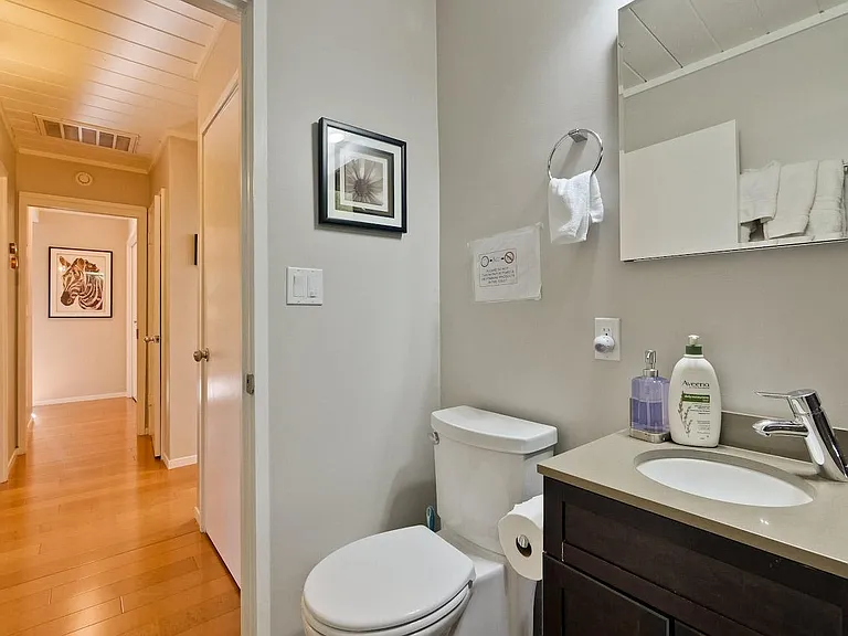 2538 Alvin St — Photo 13