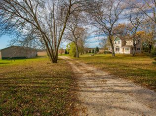 W370N7541 McMahon Rd, Oconomowoc, WI 53066