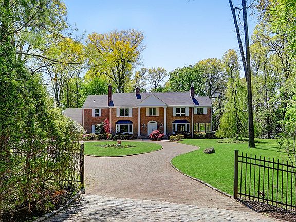 2nd image of 6 Stonegate Ln