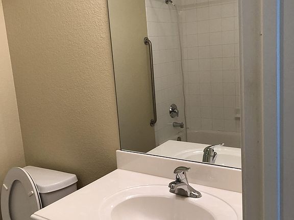 5th image of 21413 W Wallis Dr Unit B