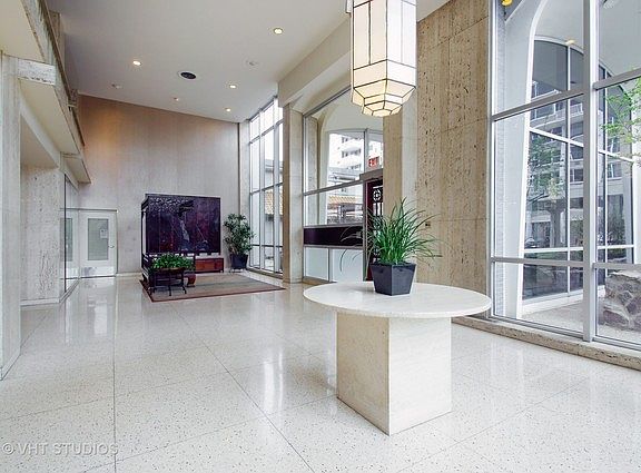 2nd image of 4250 N Marine Dr APT 1115