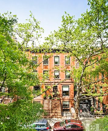 3rd image of 124 E 91st St APT 3C