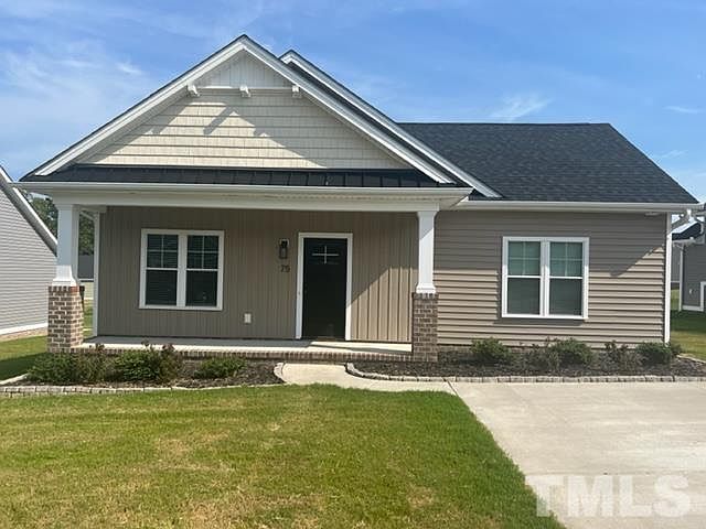 1st image of 75 Wildberry Dr