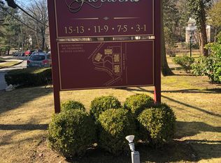 11 Sunnybrook Rd APT 2B, Bronxville, NY 10708