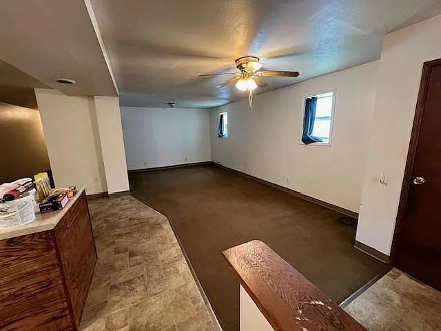 903 6th Ave — Photo 3