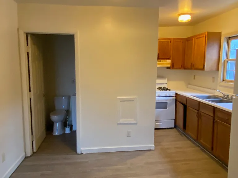 326 Union St #2 — Photo 3