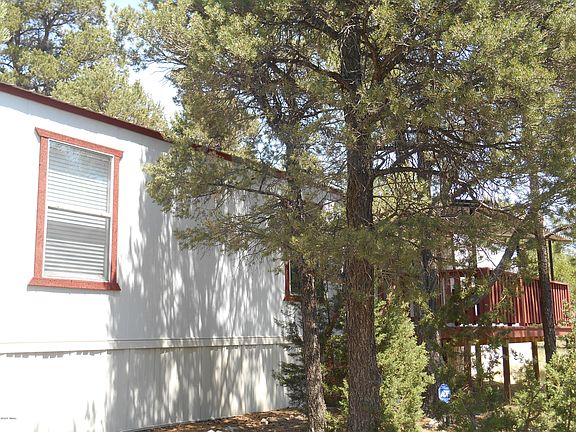 2nd image of 1980 Bradley Ln