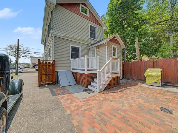 15 Chestnut St, Tenafly, NJ 07670