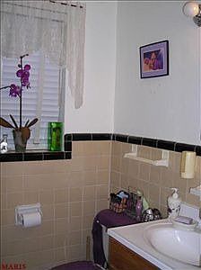 5th image of 7162 Jamieson Ave