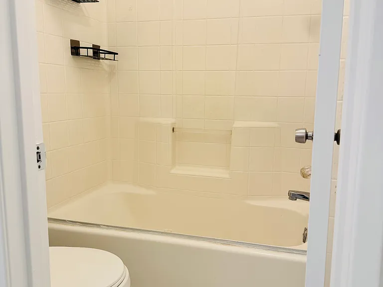 9004 Pine Ridge Way — Photo 14