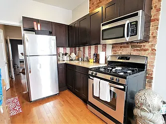 217 Hull Street, #2R