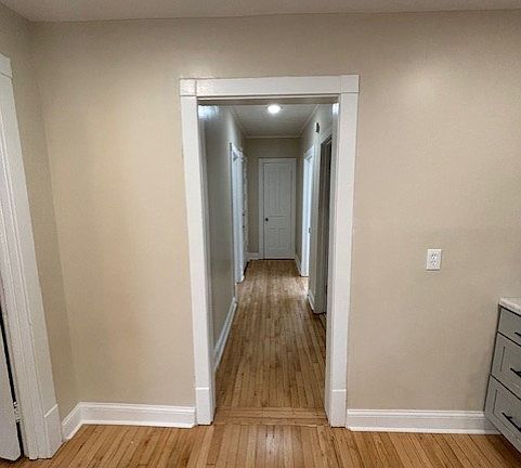 4th image of 1012 E Clarke St #1