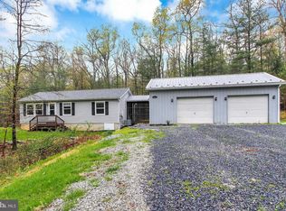 201 Plantation Rd, Biglerville, PA 17307