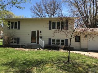 1109 8th St S, Humboldt, IA 50548