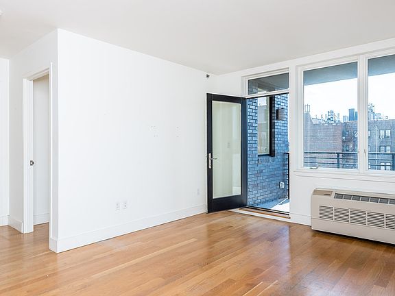 3rd image of 387 Franklin Ave APT 103