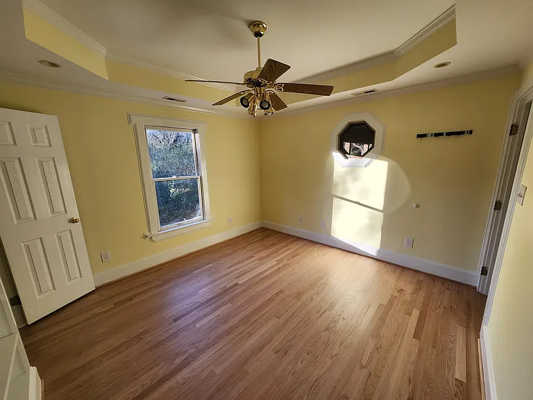 1904 Evergreen Ave — Photo 12