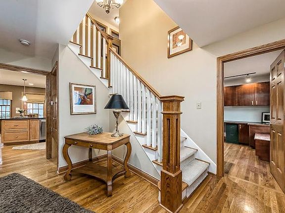 3rd image of 3673 Pevensey Dr