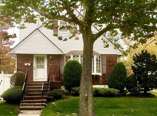 191 Seidman Ave, Staten Island, NY 10312