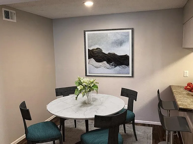 Ventana Palms — Photo 2