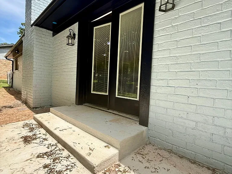 1005 Seminole Ln — Photo 24