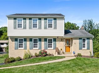 4814 Woodlake Dr, Allison Park, PA