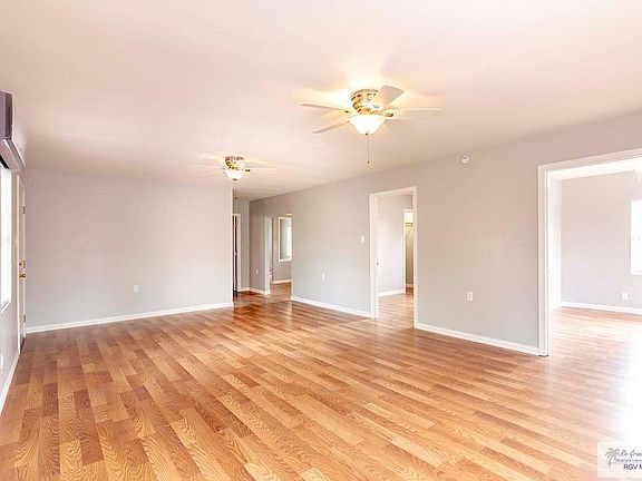 4th image of 2854 E 32nd St
