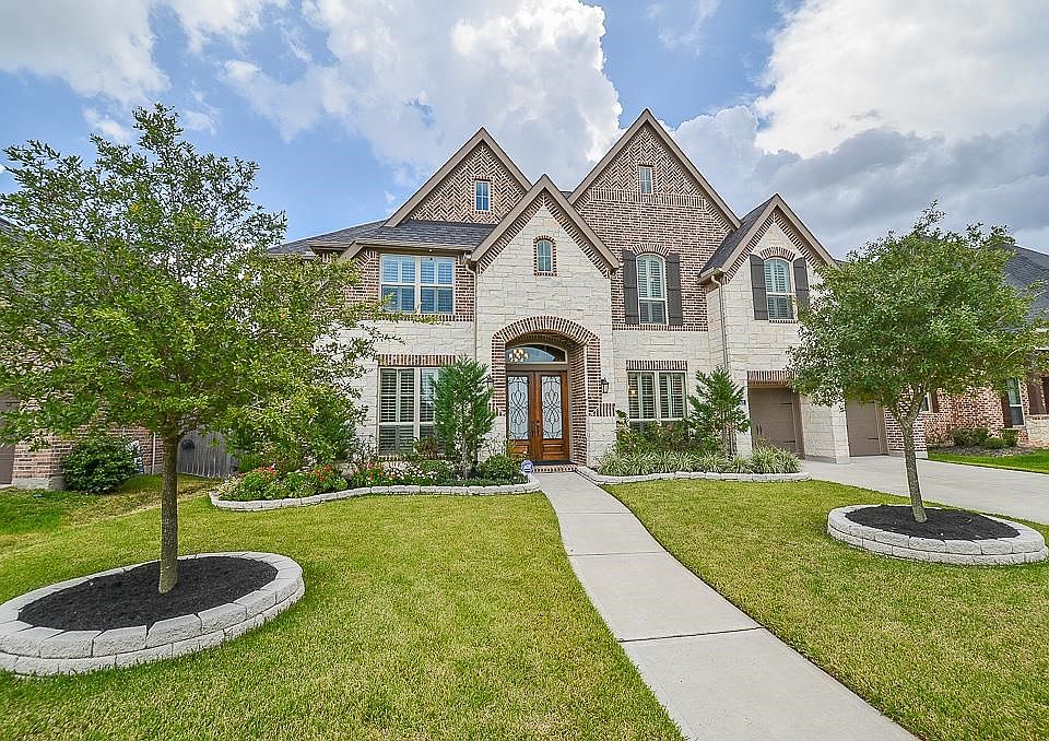 1st image of 2411 Haven Hill Dr