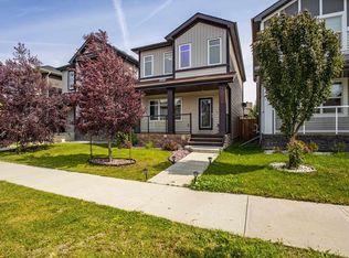 2407 Casey Link SW, Edmonton, AB T6W3N1