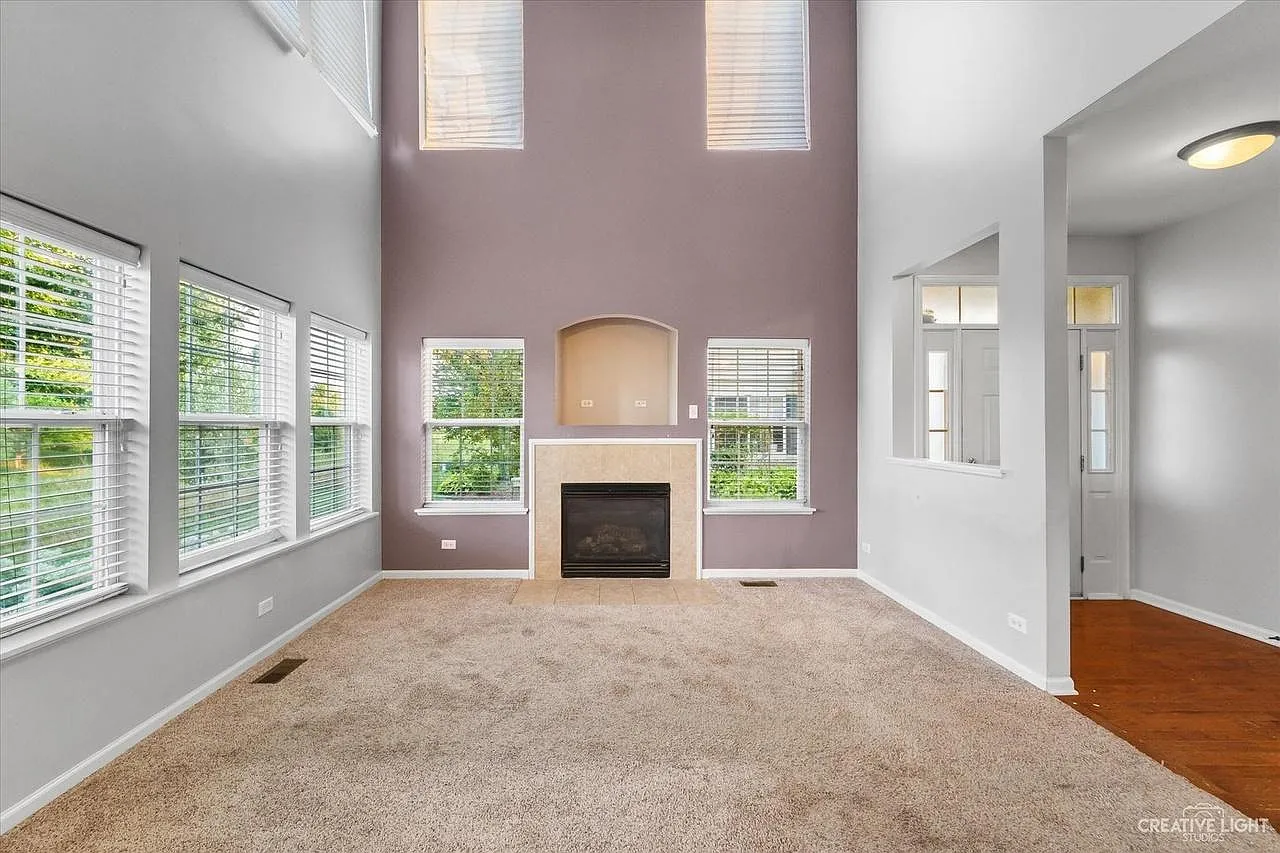 3 bed, 2.5 bath, 1585 sqft, $2,499 — Photo 4