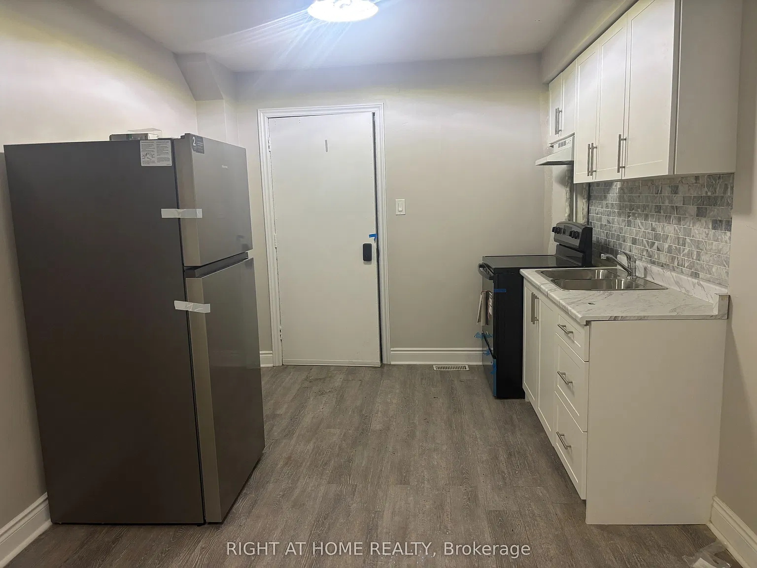 2 bed, $2,100 — Photo 2