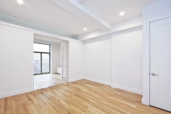 Rented by Bold New York | media 5