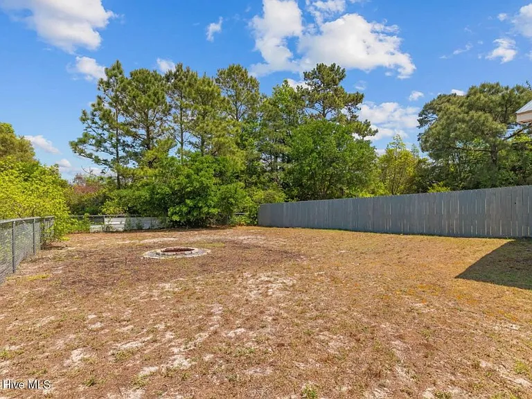139 Charlton Rd — Photo 33