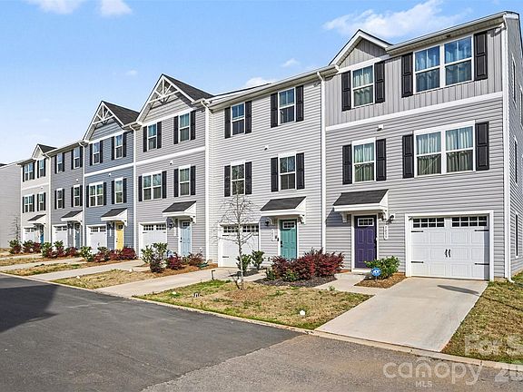 2nd image of 5051 Daybell St