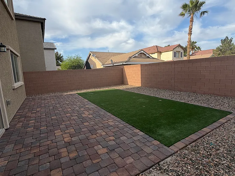 5622 Golden Orchard St — Photo 12