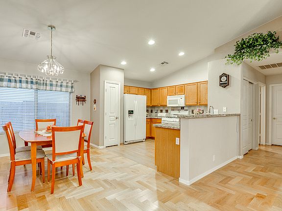 5th image of 29222 N 51st Pl