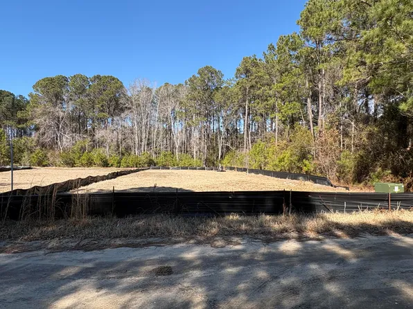 3864 Abe White Rd, Awendaw, SC 29429