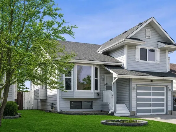 107 N Cedargrove Way SW, Calgary, AB T2W 4V1