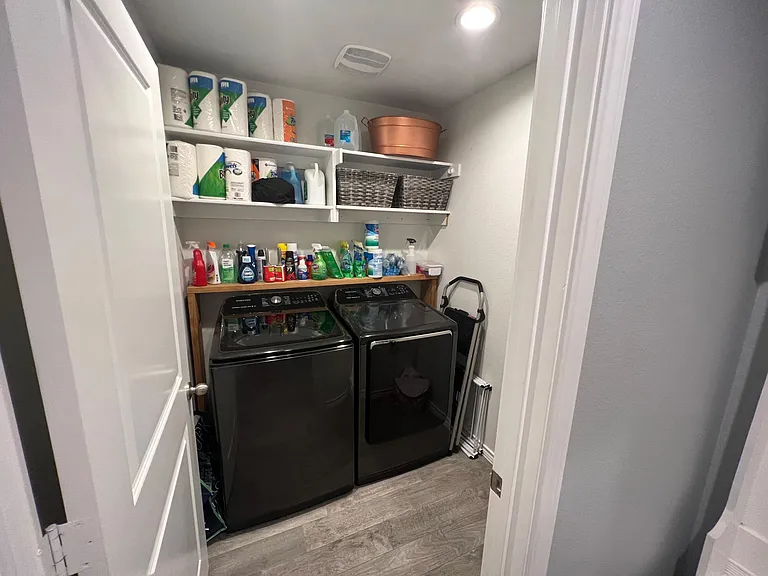 208 High Point Way — Photo 11