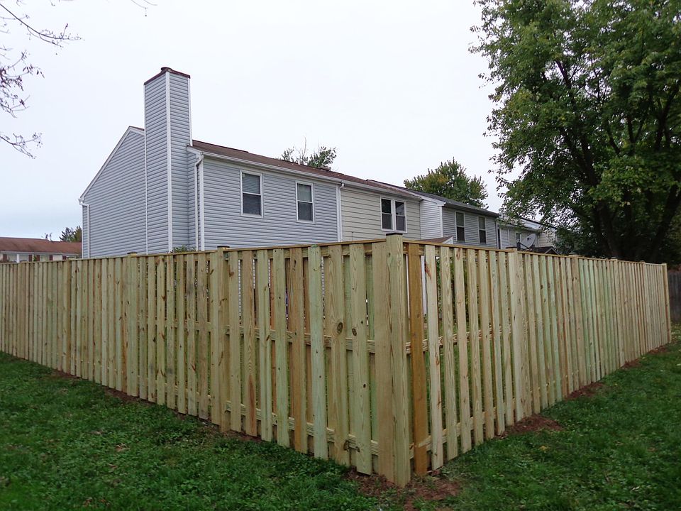 1st image of 512 Riggs Ct