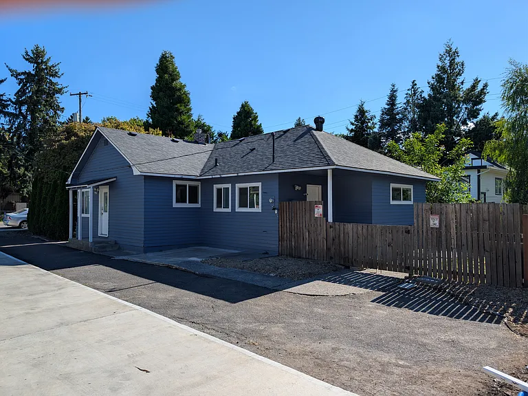 6025 NE Simpson St — Photo 30