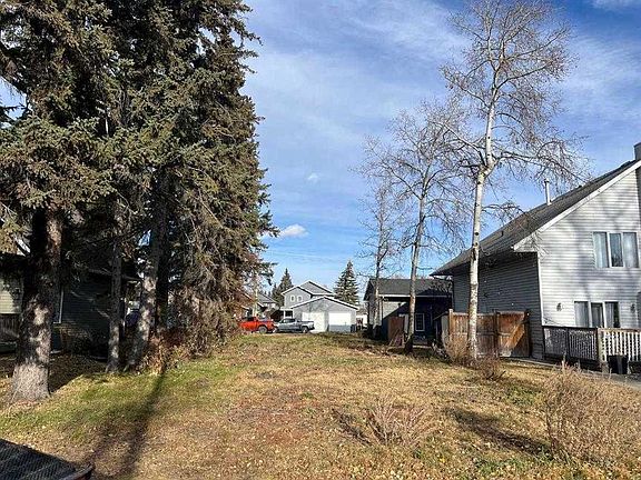 2nd image of 5027 35th St