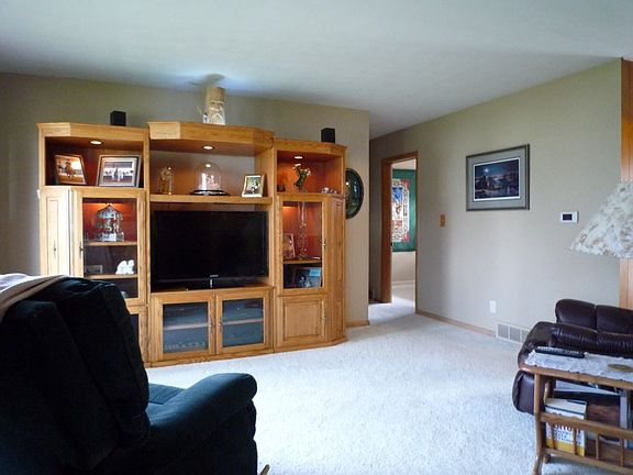 3rd image of 3267 Ww Ave