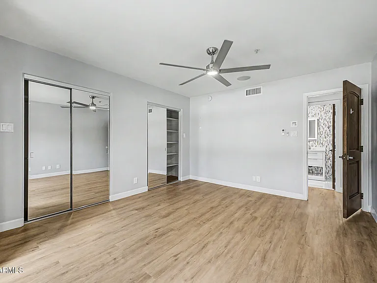 2311 E Colter St — Photo 39